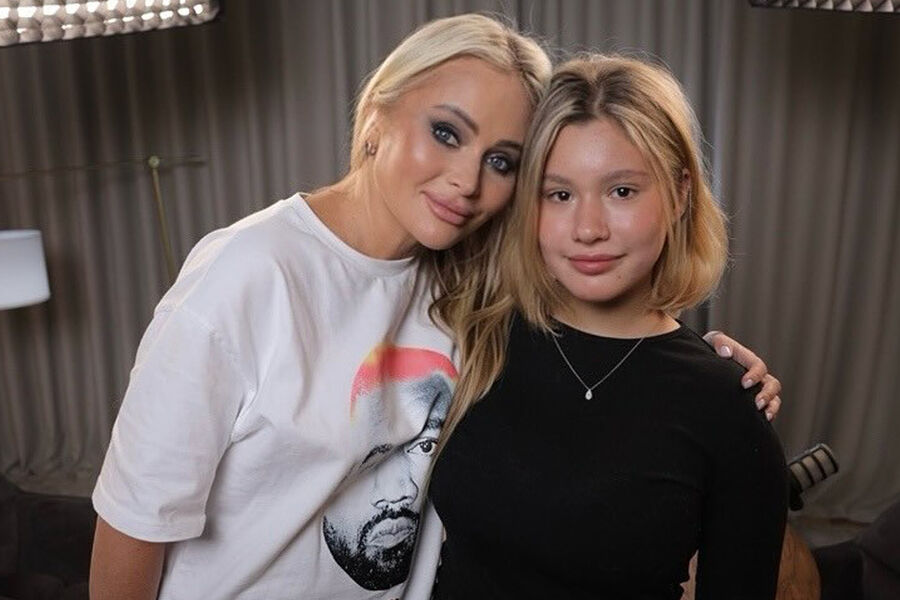 Ведущую Дану Борисову возмутили и оскорбили посты дочери в соцсетях