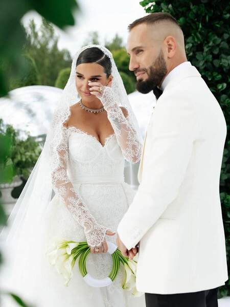 Телеведущая Ксения Бородина захотела родить третьего ребенка