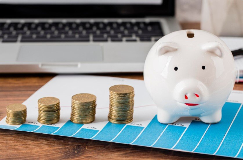 Росстат включил поездки в ОАЭ и на Чёрное море в расчёт инфляции