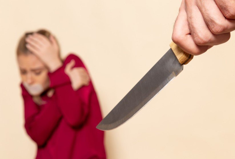 В Кемерове женщина выжила после 34 ножевых ударов от двоюродной сестры