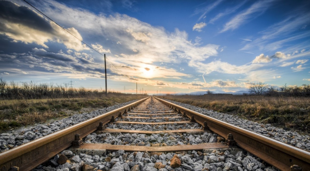 Столкновение грузовика с поездом в Мордовии привело к задержкам пассажирских составов