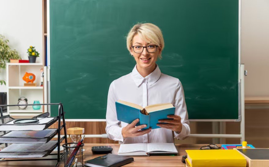 В камчатской школе учительница упала и получила черепно‑мозговую травму