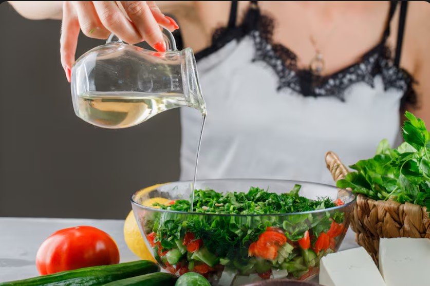 Врачи Чувашии спасли женщину после случайного употребления 70 % уксуса