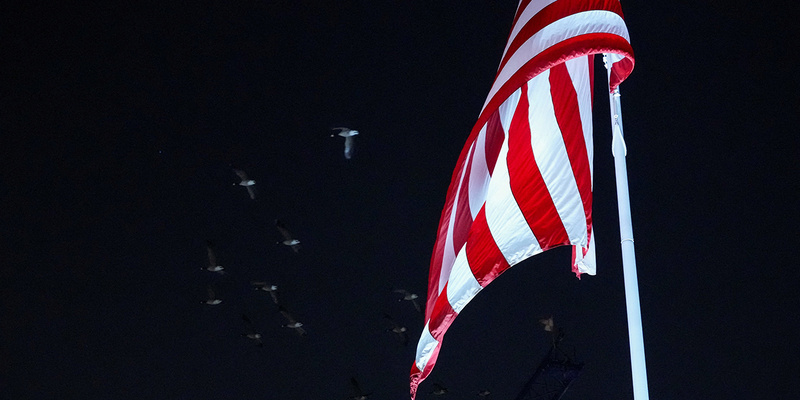 Администрация Трампа считает краткосрочный рост цен на нефть управляемым