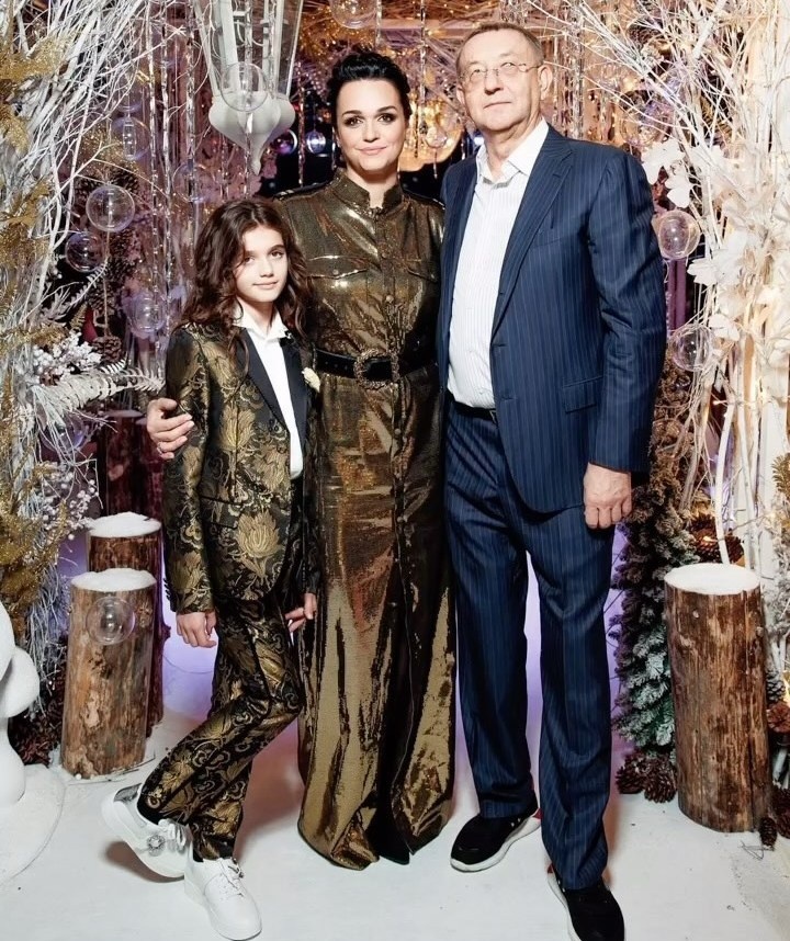 Певица Слава простила изменившего ей гражданского мужа