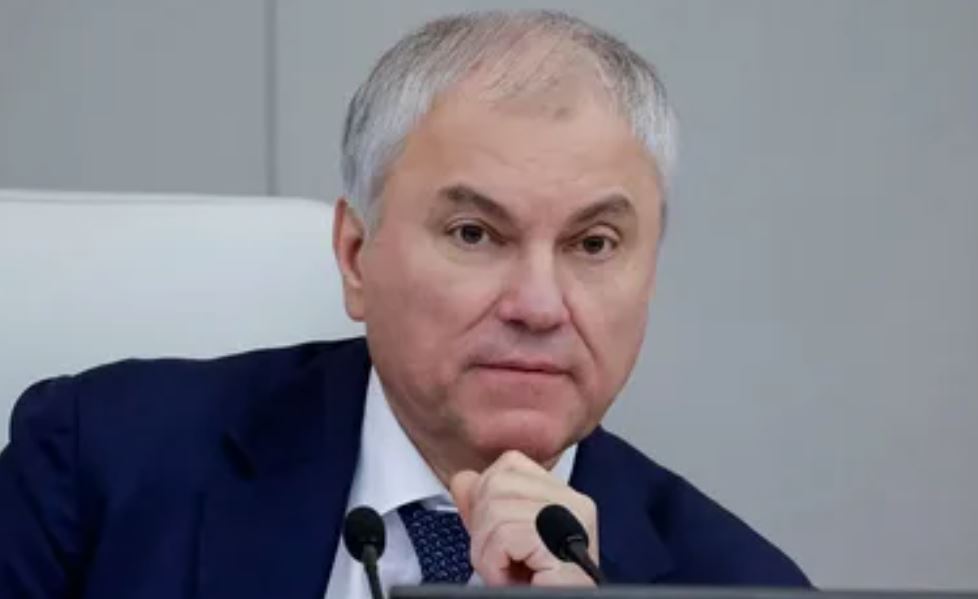 Вячеслав Володин запустил обсуждение бюрократической нагрузки на учителей