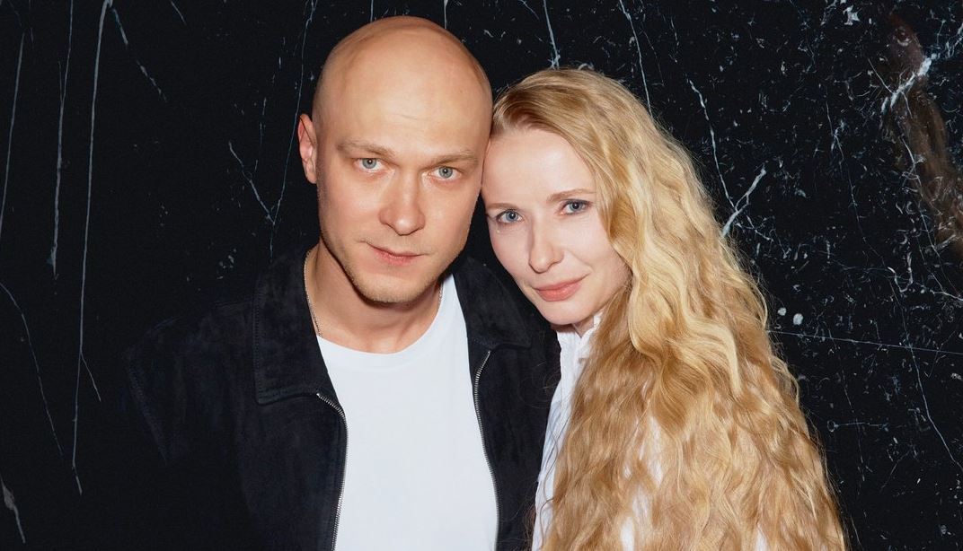 Юра Борисов и его семья снялись для российского издания