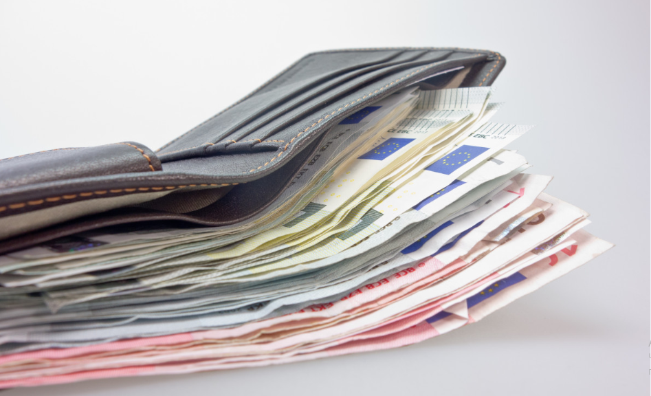 Туриста из Германии арестовали в Барселоне после побега с Майорки без оплаты отеля и бара