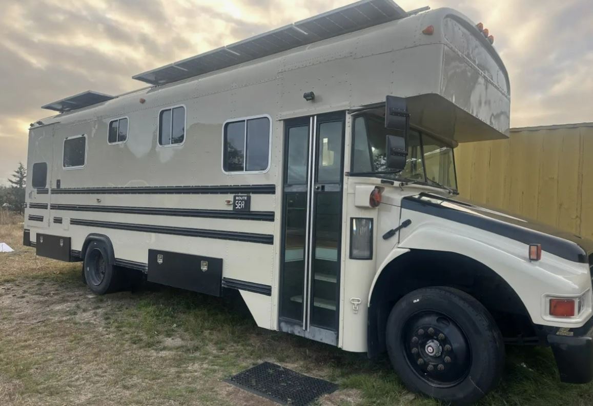 Мобильные дома: как автобус Bluebird стал домом для путешествий