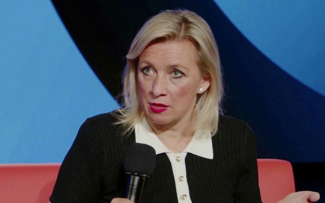 Россия ведет борьбу на нескольких фронтах, заявляет Мария Захарова